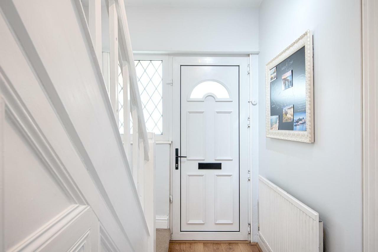 Off Road Parking, Garden, Tv In Every Room Swansea Exterior foto